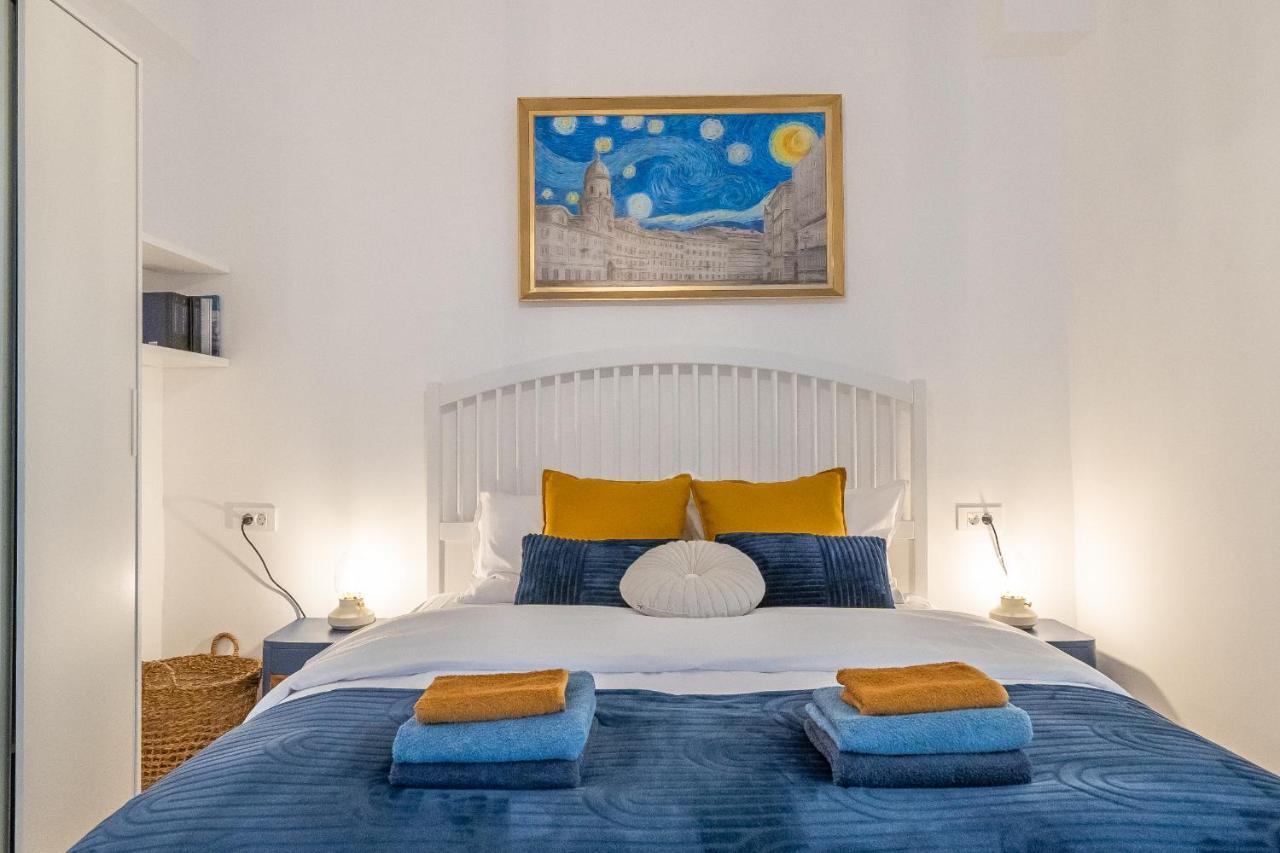 Starry Night Studio Apartment Fiume Esterno foto
