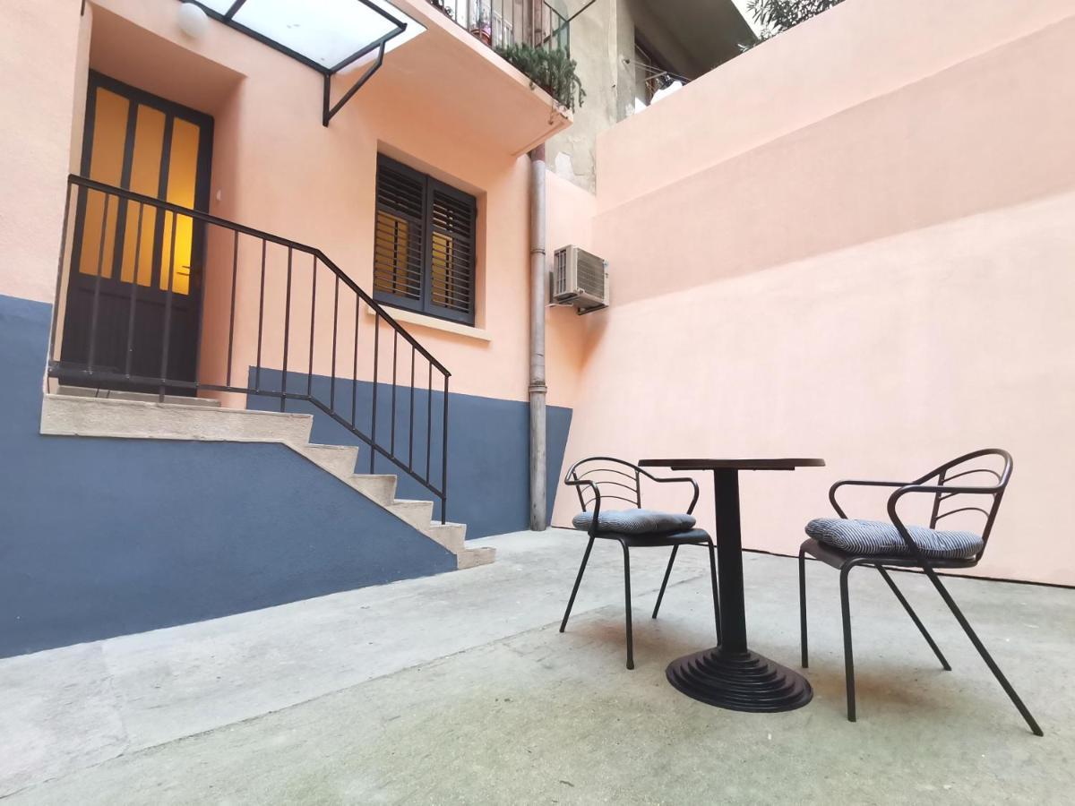 Starry Night Studio Apartment Fiume Esterno foto